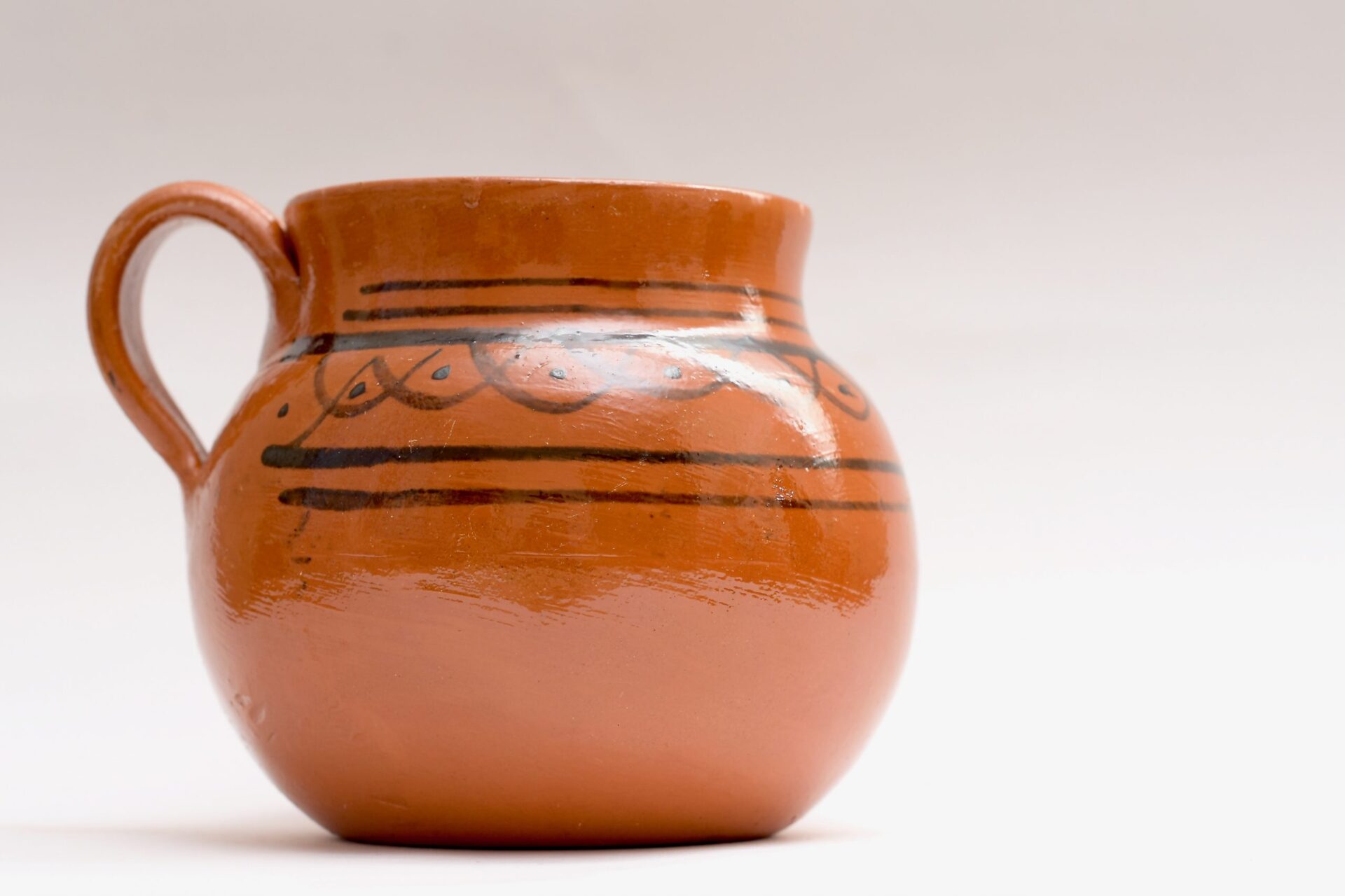 Alternative view of Jarro Atolero Negro